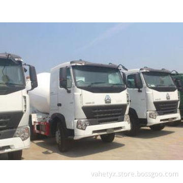 Sinotruk HOWO 6x4 Concrete Mixer Trucks in White , 8 Cubic